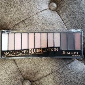 NEW * NEVER USED * MAYBELLINE eyeshadow pallate!!